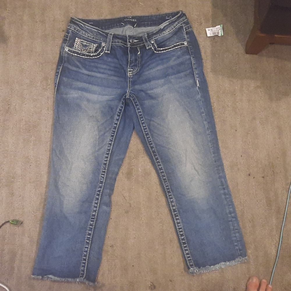 Vigro capris size 8